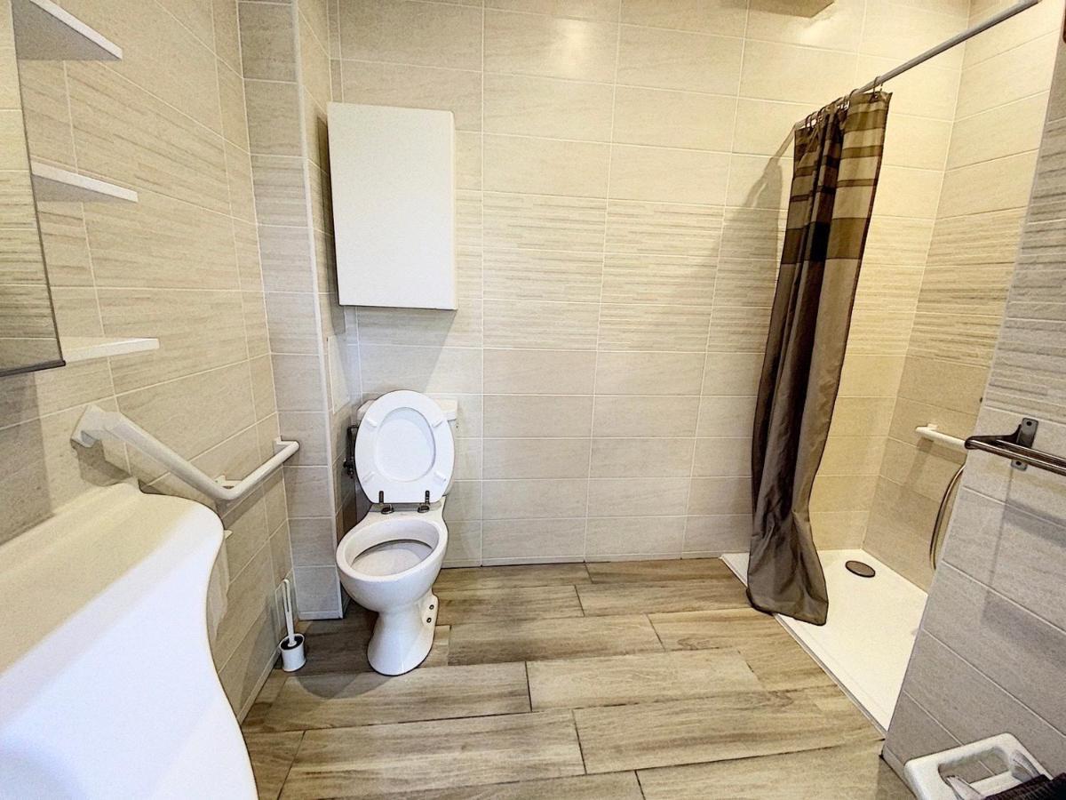 Ferienwohnung F2 "Le Parc" Clim, Wifi, Pmr Balaruc-les-Bains Exterior foto